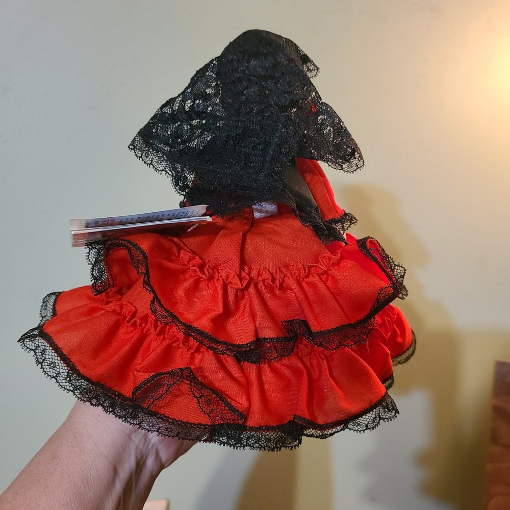 Vtg Madame Alexander Little Women Spain #595 Doll‎ Red Flamenco Dress Black Lace - Picture 5 of 8